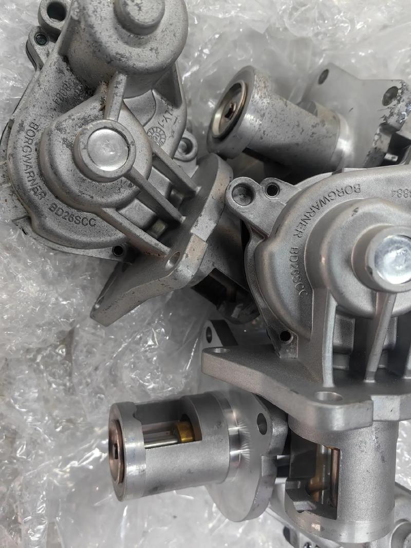 要怎样调节钢琴键花洒的冷热水呢 要怎样调节钢琴键花洒的冷热水呢